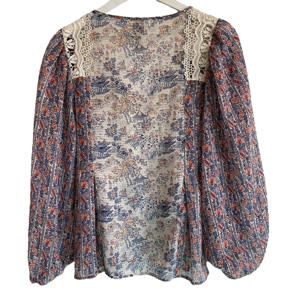 Anthropologie HD in Paris Chinoiserie Peasant Button Down Blouse, Size 2 - Picture 7 of 11